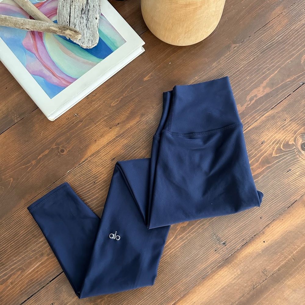 Alo Yoga Navy Airlift leggings - Picture 1 of 5